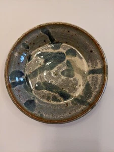 Pottery Dish Beautiful Colors Signed With An E - Picture 1 of 3