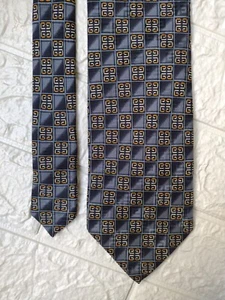 VGC Men's GIVENCHY Paris Gentleman Silk Tie Monogram Logo 58 1/4''x 4'' Italy - Picture 1 of 13