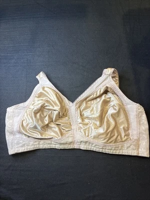 Playtex Women's 44DD 18 Hour Ultimate Shoulder Comfort Beige Wireless Bra 4693 - Image 1 of 4