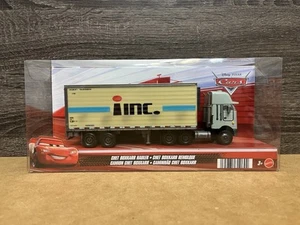 Transportadores de Coches Disney Pixar CHET BOXKARR HAULER (Boxkaar) Nuevo Sellado 2025 - Imagen 1 de 5