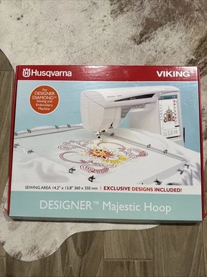 Husqvarna Viking Designer Majestic Hoop Sewing Area 14,2" X 13,8" - Image 1 of 4