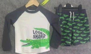 Costume da bagno Simple Joys by Carter's bambino ragazzo tronchetto T4 set protezione eruzione cutanea - Foto 1 di 11