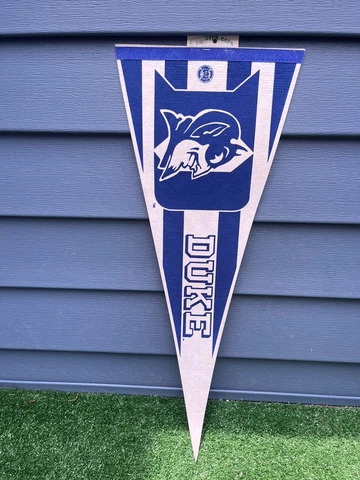 Wincraft Duke Blue Devils NCAA Classic Carded Felt Pennant Vintage Cover