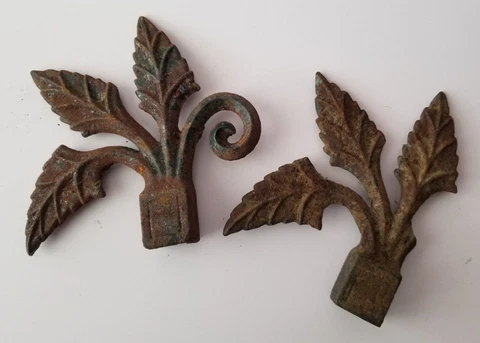 Vintage Iron Fence Finials Leaf Design 2 Pieces 5"x5" Cover