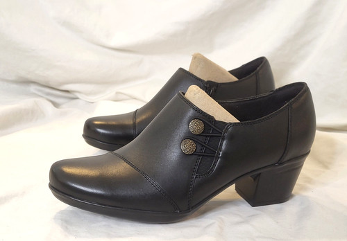 Mocassino donna Clarks Emslie Warren nero slip on con tacco taglia US 9 Medium nuovo con scatola