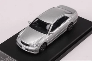 Zoom 1/64 Toyota Crown Athlete GRS184 Silver Diecast Car Model - Picture 1 of 6