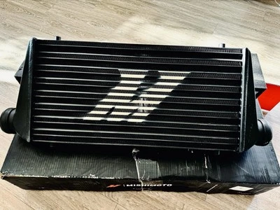 Mishimoto Universal Intercooler M-Line, Black - Image 1 of 4