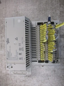 Adaptador procesador Schneider Electric TSX Momentum 171CCS76000 256K - Imagen 1 de 6