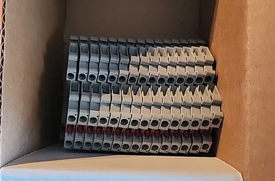 Phoenix Contact 3046702 Double Level Terminal Block 28A, Box of 15 NOS - Image 1 of 4