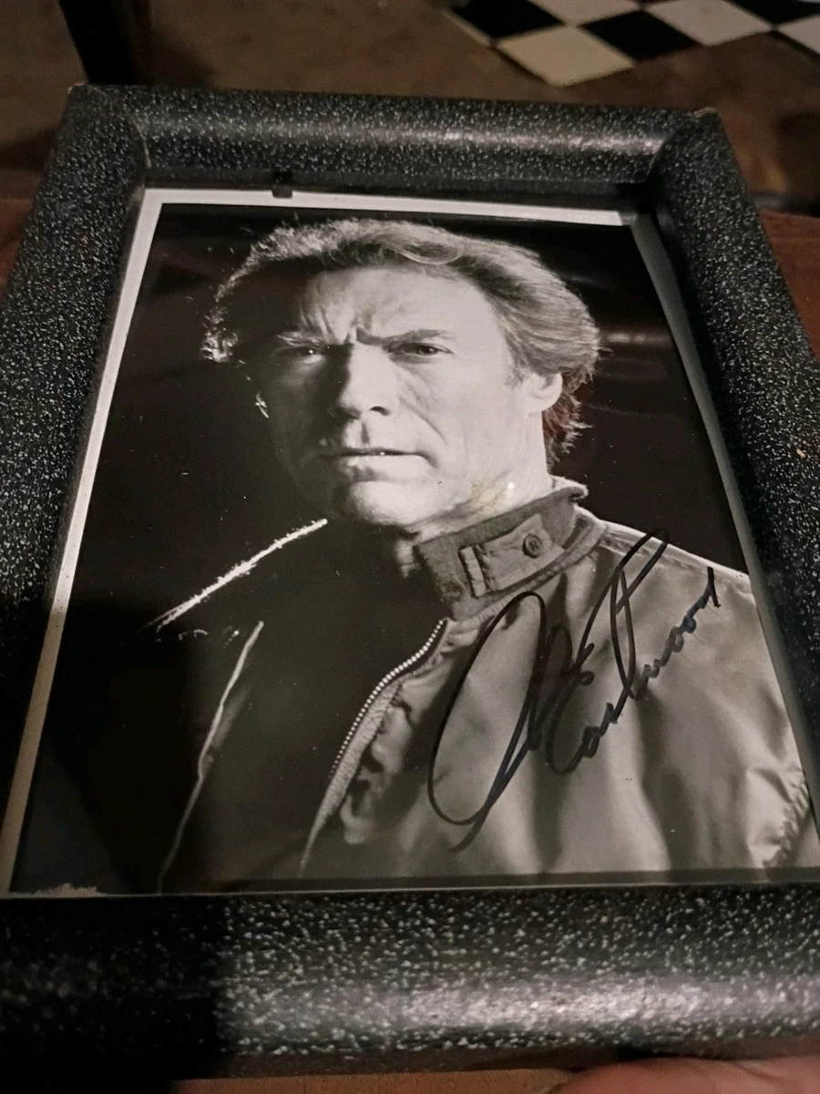 ClintEastwood 直筆サイン入り写真 ハリウッド俳優 認証書付き レア