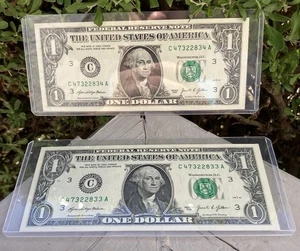 2021 - $1 Dollar Federal Bank Note Sequential Serial Note Pair Uncirculated - Picture 1 of 3