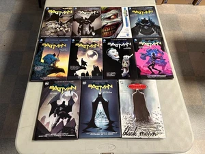 NUEVO JUEGO DE TAPA DURA 52 BATMAN VOL.1-10 (INCLUYE EL ESPEJO NEGRO/SCOTT SNYDER) - Imagen 1 de 1