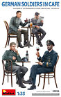 1/35 Miniart German Soldiers In Cafe