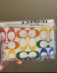 Coach Corner Zip Wristlet Rainbow Signature Canvas NEW 2021 Pride - Picture 1 of 5