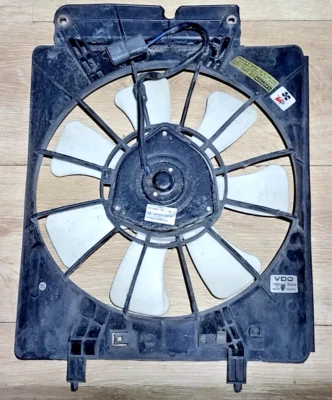 AC Condenser Cooling Fan Motor&Shroud For 2002-2006 Honda CR-V 2003-2006 Element - Image 1 of 2