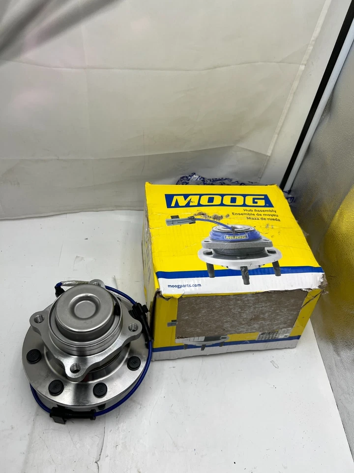 Conjunto de cojinete de cubo de rueda delantera MOOG para Chevrolet Express 4500 2009-2015 Foto 1 de 4
