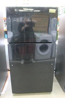 GE GTS22KGNRBB 33" Negro 21,9 Cu. Refrigerador con congelador superior Ft. NOB #155624 Foto 1 de 4