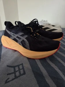 ASICS Novablast 5 Men's Running Shoes Size UK 9 - Picture 1 of 5