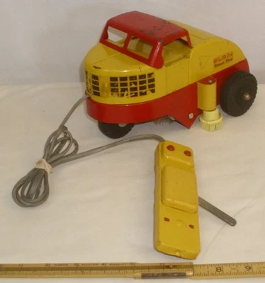 NYLINT ELGIN STREET KING STREET SWEEPER BATTERY TOY - Image 1 of 4