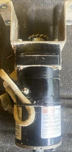 Daytin Getriebemotor 1L527B Halterung inklusive - Bild 1 von 2