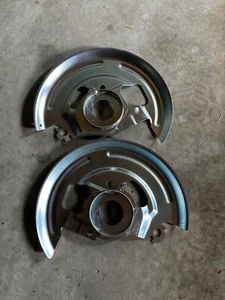 Disc Brake Backing Plates 1969-1972 A-Body GM Front (Pair)/ New - Picture 1 of 2