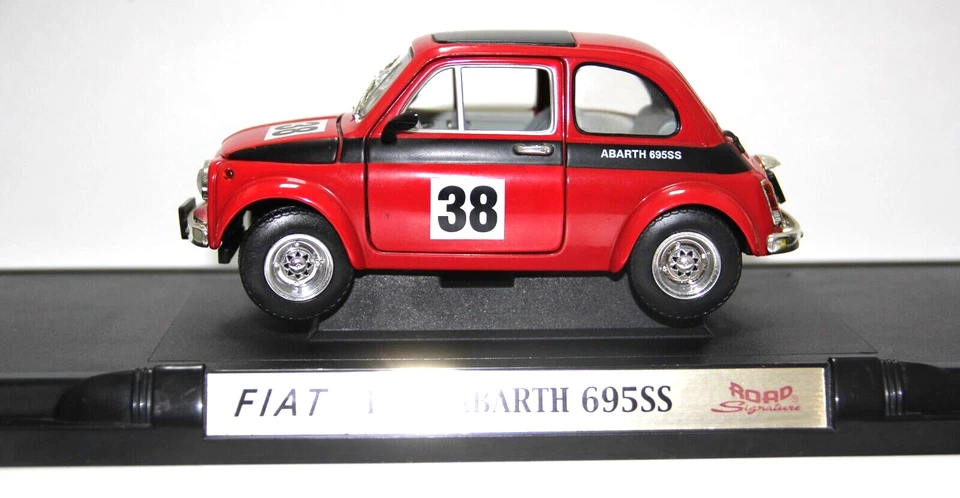 ROAD SIGNATURE 1:18 AUTO YAT MING FIAT 1963 ABARTH 695SS ROSSO ART 92338 - Immagine 1 di 4