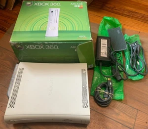 Xbox 360 Arcade W/60GB HDD Console with Box, Cables, and Inserts *TESTED* - Picture 1 of 10