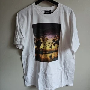 The Hundreds Streetwear White Beach Scene Size Large White Short Sleeve Shirt - Picture 1 of 8