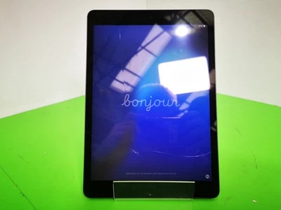 APPLE iPAD 9TH GEN 64GB WIFI Grey MK2L3B/A A2602 - CRACKED Faulty DAMAGED - Image 1 of 4