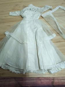 Vintage Barbie 60er Jahre Clone Puppe Brautkleider und Schleier - Bild 1 von 9