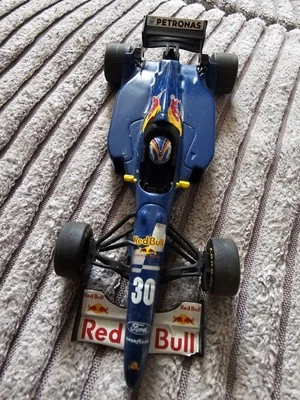 MINICHAMPS Modell F1 Red Bull Sauber Ford C14 Heinz-Harald Frentzen 1995 1:43 F1 - Bild 1 von 3