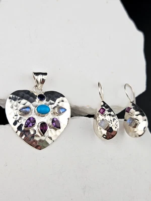 Nicky Butler "COLGANTE Y PENDIENTES CORAZÓN TURQUESA AMATLISTA ACERO INOXIDABLE" Foto 1 de 4