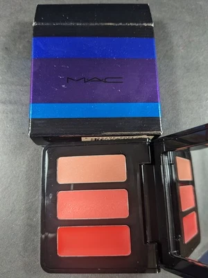 MAC ENCHANTED EVE LIPS/CORAL (PURE ZEN, CORAL BLISS, LADY DANGER) A85 - BNIB - Image 1 of 2