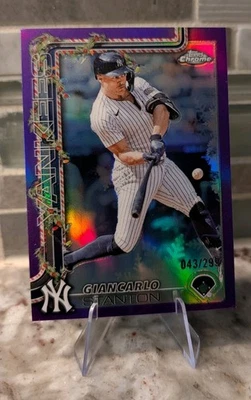 Джанкарло Стэнтон фиолетовый хром /299 - Topps 2025 праздник - NY Yankees #HC29 - Изображение 1 из 2