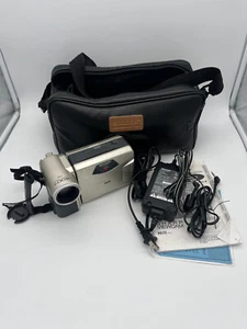 Sharp Viewcam VL-AH50 Hi-8 Camcorder 8mm Video Camera Hi8 & Video8 - A/V Cable - Picture 1 of 10
