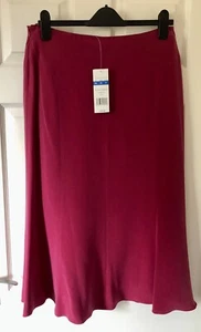 Women’s Windsmoor dark pink lined Silk Skirt - Size 10 UK - BNWT - RRP £99 - Picture 1 of 16