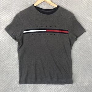 Tommy Hilfiger T Shirt Uomo XS Grigio TINO Logo Pannello Girocollo Ricamato - Foto 1 di 13