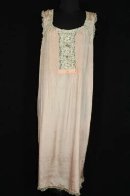 RARE PLUS SIZE FRENCH 1920'S-1930'S PINK FINE SILK SLIP WITH LACE TRIM SZ  18-20 - Image 1 of 4
