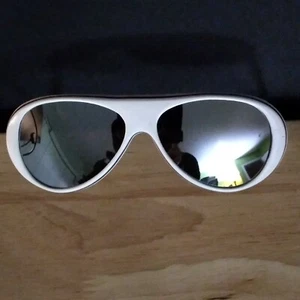 1980's Vintage NOS FOSTER GRANT Small Size White / Navy Mirror Lense Sunglasses - Picture 1 of 7