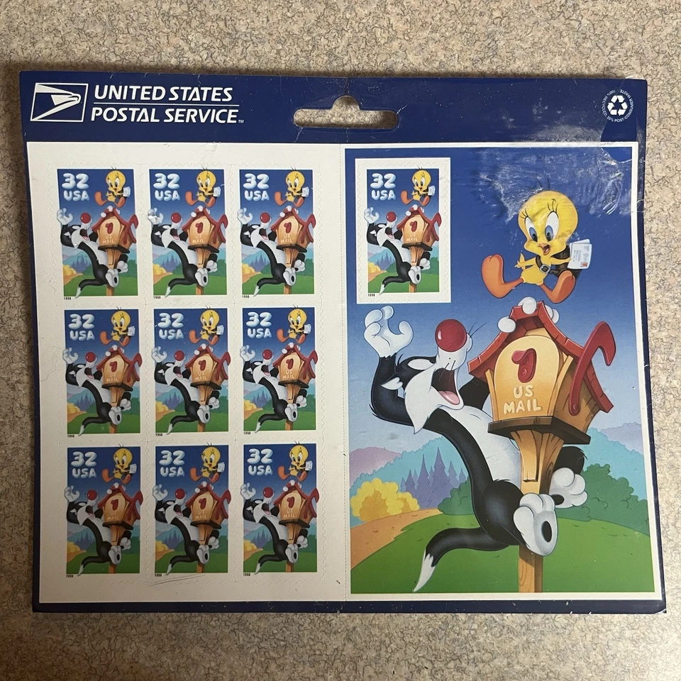 Sheet of 10 stamps - Scott 3205 - 32 cent - Sylvester & Tweety - 1998 - MNH - Image 1 of 3