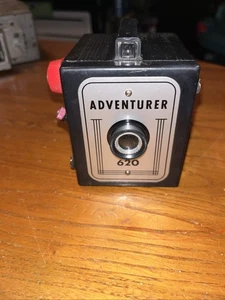 Macchina fotografica vintage Herbert George Box Adventurer 620 pellicola rotolo - Foto 1 di 12