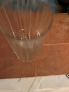 Vidrio transparente vintage sin marca con líneas altura sin marca 5 pulgadas diámetro 3 pulgadas - Imagen 1 de 3