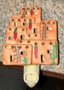 🏜️💡 Vintage Southwest Pueblo Nachtlicht Ton Keramik handbemalt Adobe Haus - Bild 1 von 3