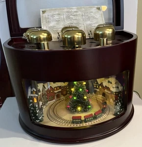 Mr Christmas 75th Anniversary Symphony of Bells Animated Train Lighted - 50 SONGS - Bild 1 von 12