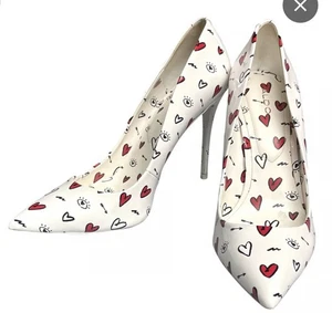 ALDO Stessy Stiletto Pump Heels Red & White Hearts Love Size 6 NWOB - Picture 1 of 13