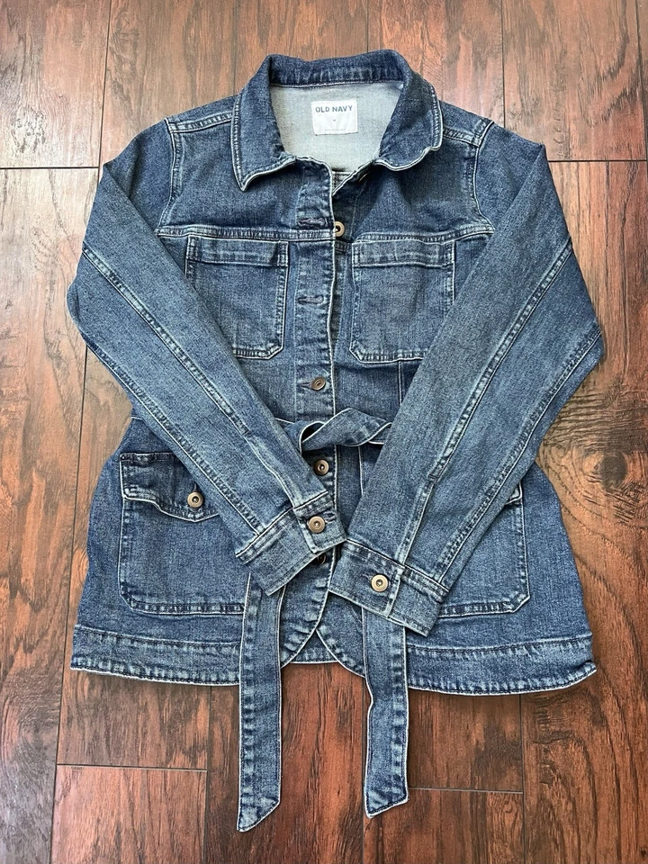 Classic Look Old Navy Medium Wash Denim Tie-Belt Jean Utility Jacket Size Medium - Image 1 of 4