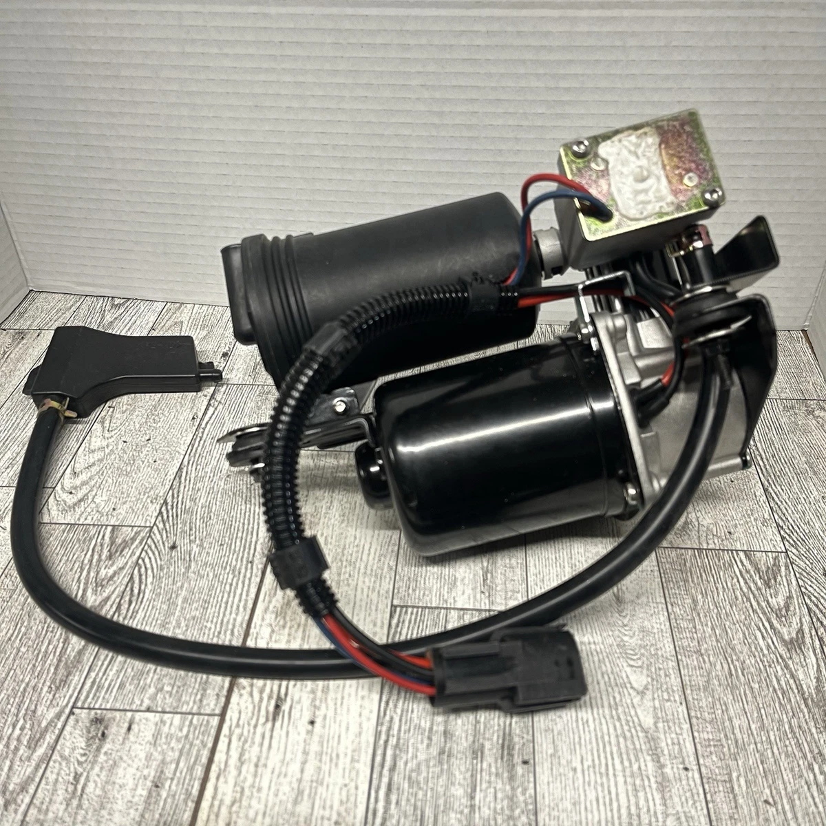 2509883 HITACHI Compresor De Suspensión Neumática Para LAND ROVER DISCOVERY, RANGE ROVER AUTODOC