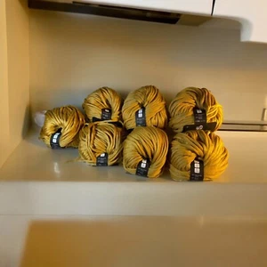 7 Balls Lana Grossa About Berlin- Bulky Yarn  001-Golden Yellow - Italy - Picture 1 of 7