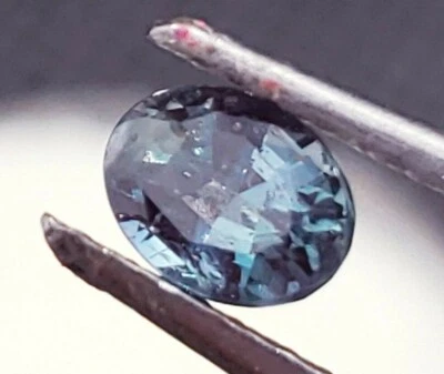 0.60TCW 100% NATURAL COLOR CHANGE (STRONG) ALEXANDRITE LOOSE OVAL GEMSTONE - Image 1 of 4