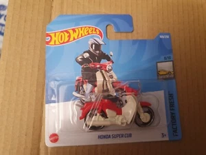 HOT WHEELS 2022 169/250 HONDA SUPER CUB NEW ON CARD Motorcycle - Picture 1 of 2